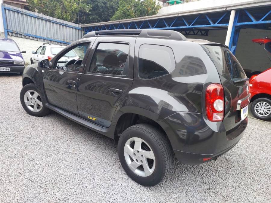 RENAULT - DUSTER - 2014/2015 - Preta - R$ 55.900,00