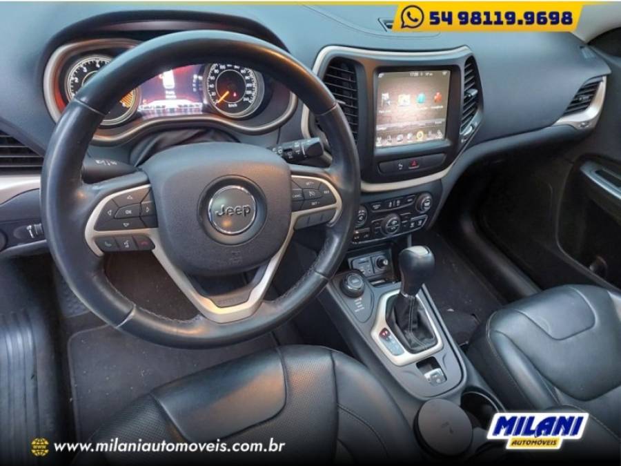 JEEP - CHEROKEE - 2015/2015 - Preta - R$ 97.900,00
