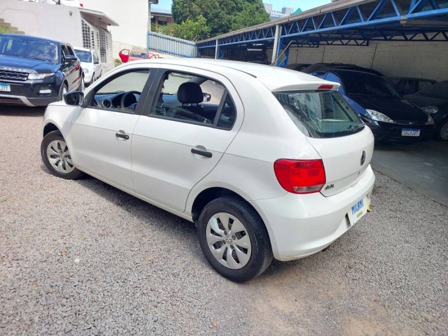 VOLKSWAGEN - GOL - 2014/2015 - Branca - R$ 42.900,00