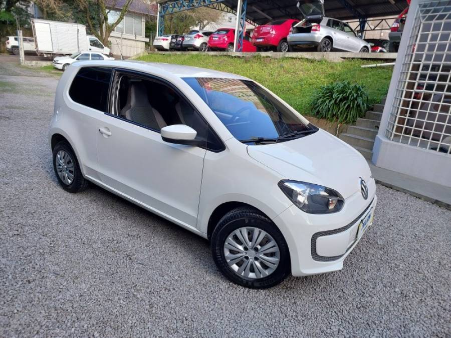 VOLKSWAGEN - UP - 2014/2015 - Branca - R$ 40.900,00