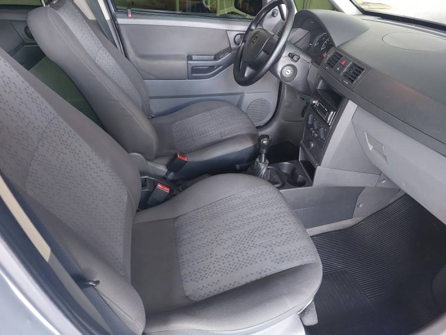 CHEVROLET - MERIVA - 2006/2007 - Prata - R$ 28.500,00