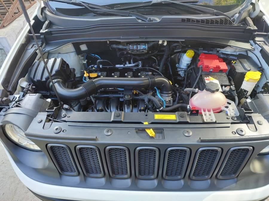 JEEP - RENEGADE - 2018/2018 - Branca - R$ 75.900,00